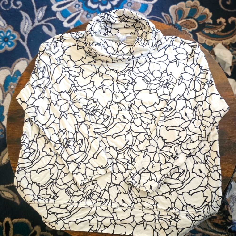 Liz Claiborne Black and White Floral Turtleneck